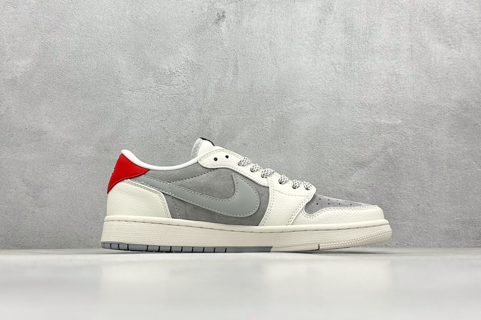 Fragment x Travis Scott x 斯图西 Air Jordan 1 Low 三方联名倒钩  SJ2068-130