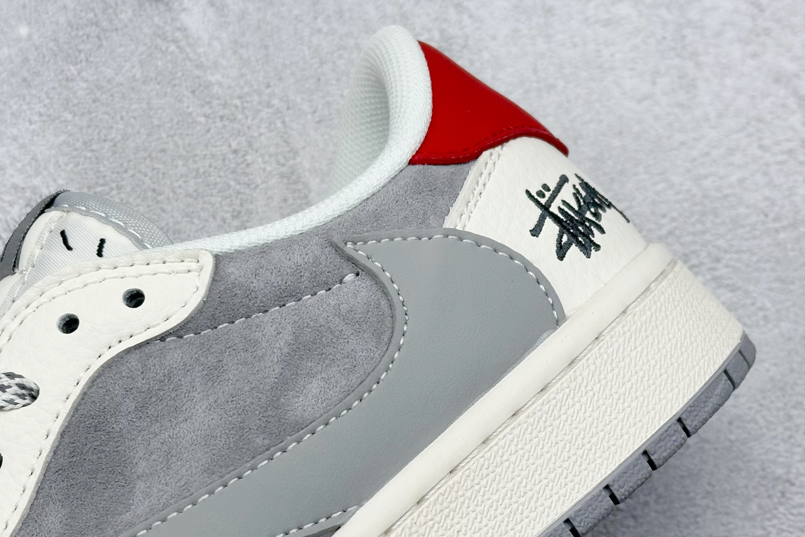 Fragment x Travis Scott x 斯图西 Air Jordan 1 Low 三方联名倒钩  SJ2068-130