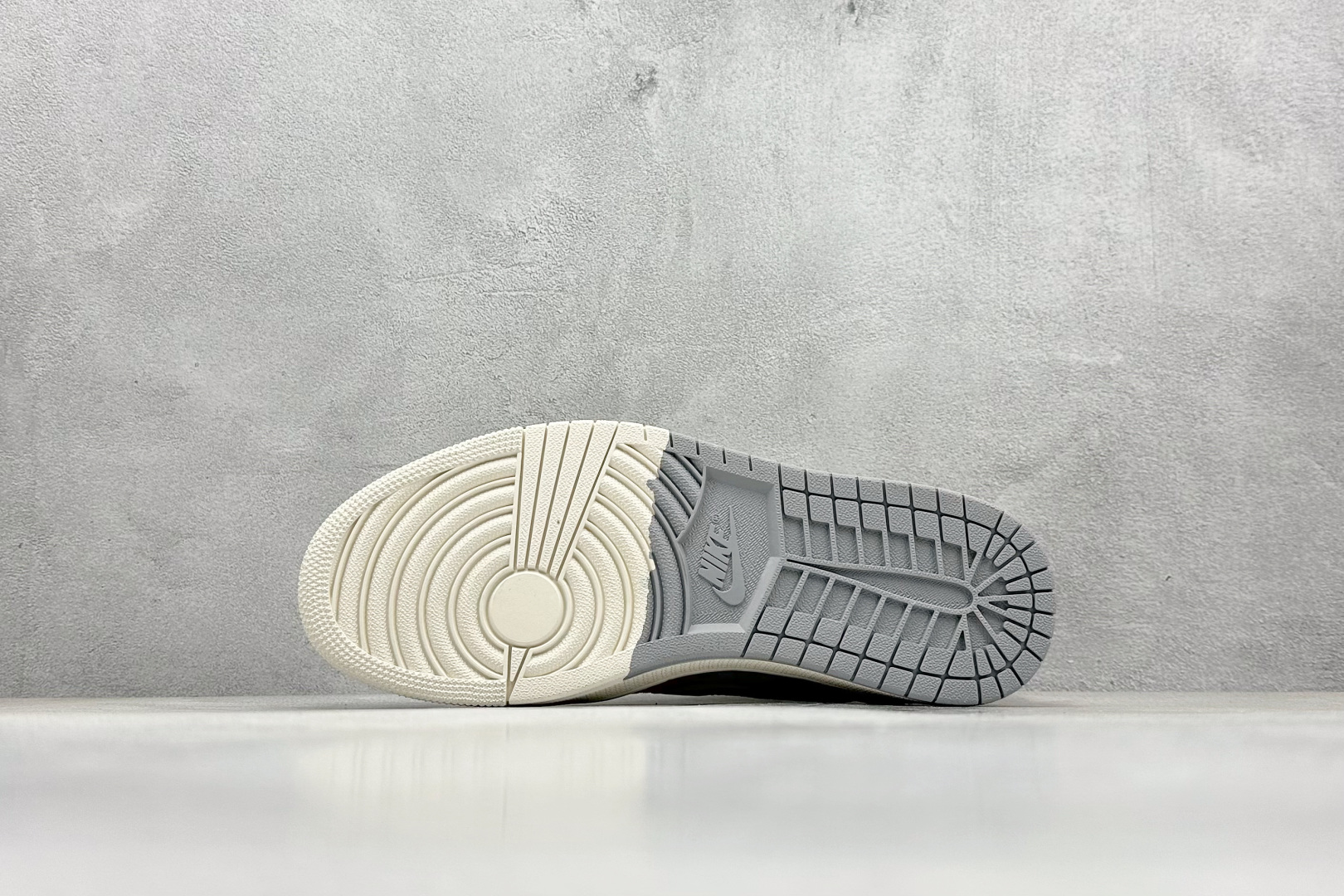 Fragment x Travis Scott x 斯图西 Air Jordan 1 Low 三方联名倒钩  SJ2068-130