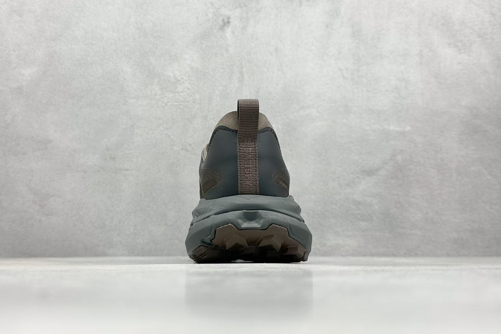  终端放店
HK版 SATISFY x Hoka One One Mafate Speed 4 Lite