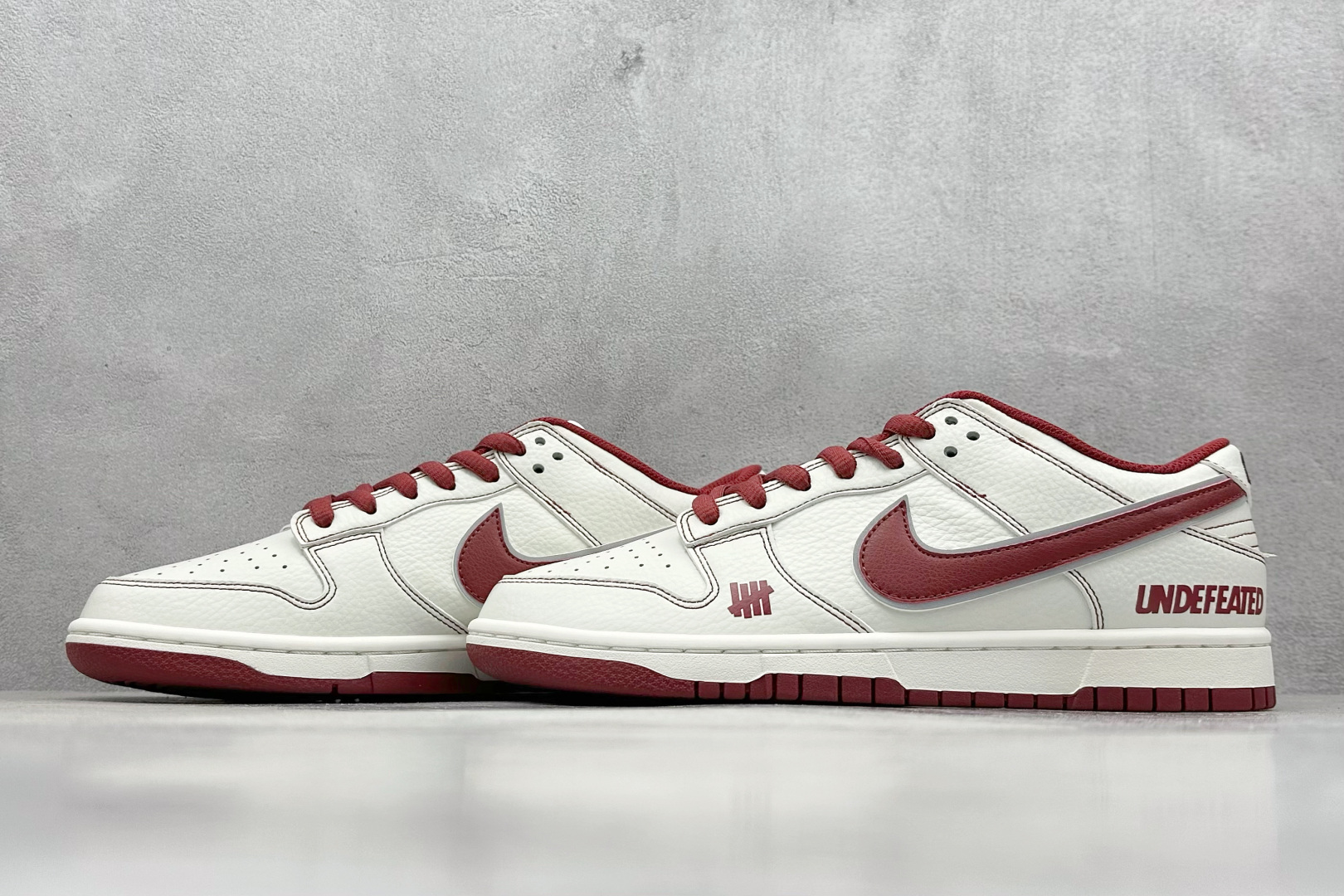 DK版 Nk SB Dunk Low x Undefeated 联名配色低帮休闲运动滑板板鞋  UN1697-655