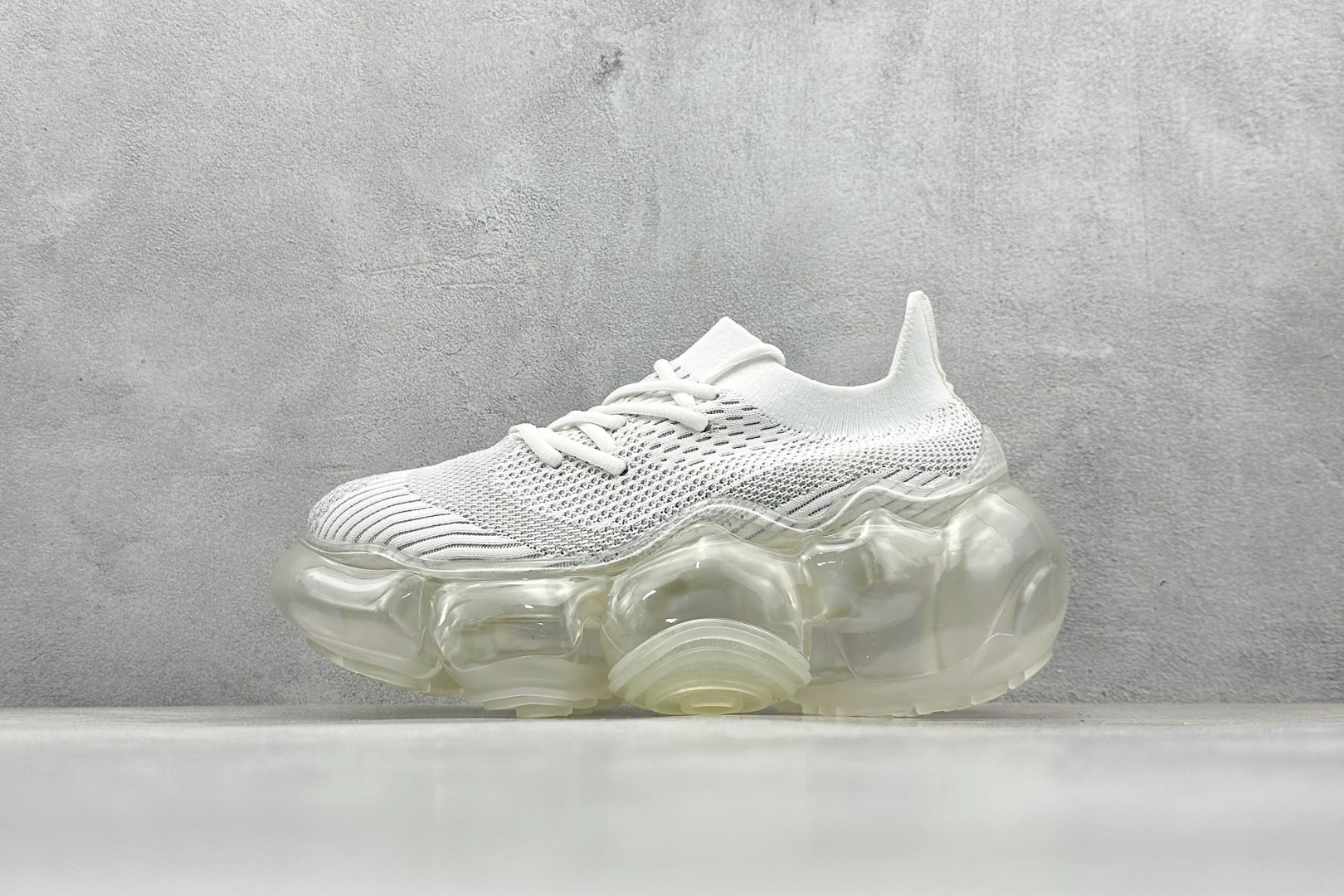 NO:271795,Terminal store YH version from the popular Japanese brand grounds large bubble heightened thick-soled sneakers. The original shoe replica comes from overseas purchasing agent [Official website is hard to find one shoe] is released to the XXX-3XXX Grounds brand, the main creators come from the inspiration and creativity of the designer. With more energy on its brand, Grounds shoes are becoming the pinnacle of luxury shoe design. If you are pursuing more than just trends, but also want to show your own fashion attitude and taste through shoes, then the Grounds brand will be an option you cannot miss. Original box packaging size: 35 36 37 38 39 40 Code 38,,sneakers19860909终端放店 YH版 来自日本流行品牌grounds大气泡增高厚底运动鞋 原鞋复刻来自海外代购【官网一鞋难求】发售至XXX-3XXX Grounds 品牌,主创源于设计师的灵感与创意.随着将更多的精力集中于其品牌, Grounds的鞋履正在成为奢华鞋履设计的巅峰之作.如果你追求的不仅仅是潮流,更希望通过鞋履展现自我的时尚态度与品味,那么 Grounds品牌将会是你不可错过的选择 原盒包装尺码:35 36 37 38 39 40 编码38,,sneakers,Men's shoes