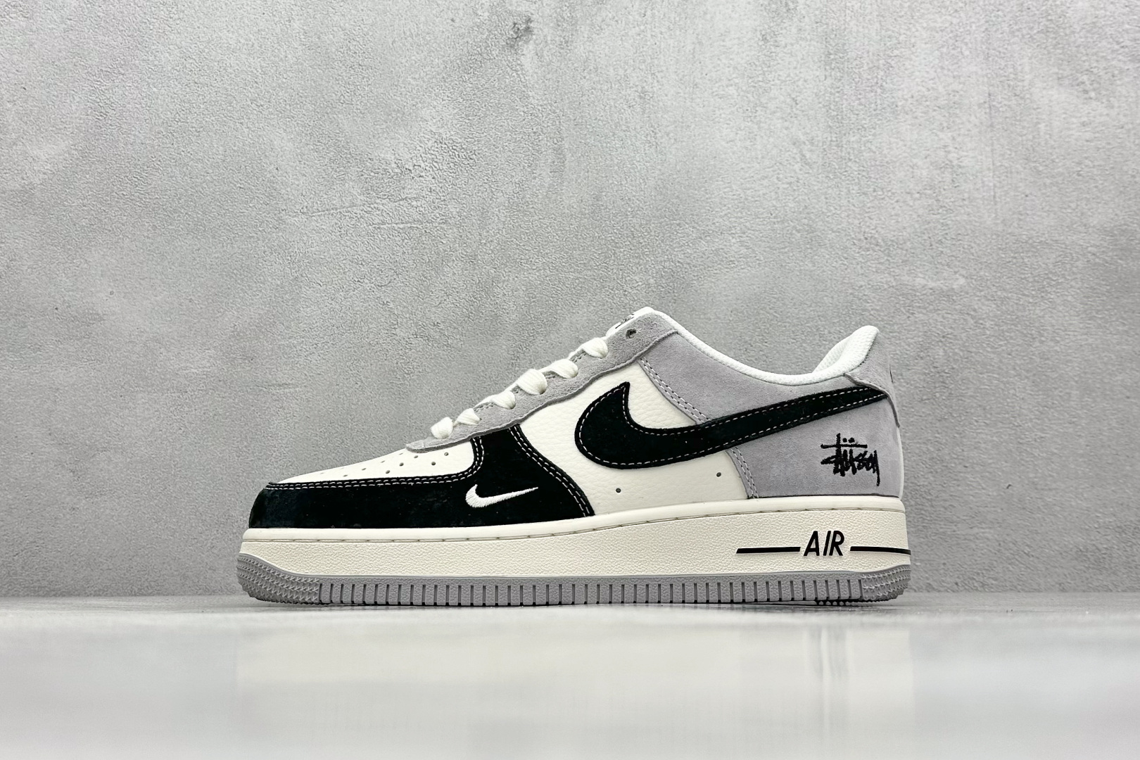 XC版 Nk Air Force 1’07 Low 斯图西联名 黑灰猪八拼接 空军一号 低帮休闲板鞋 XZ6188-363