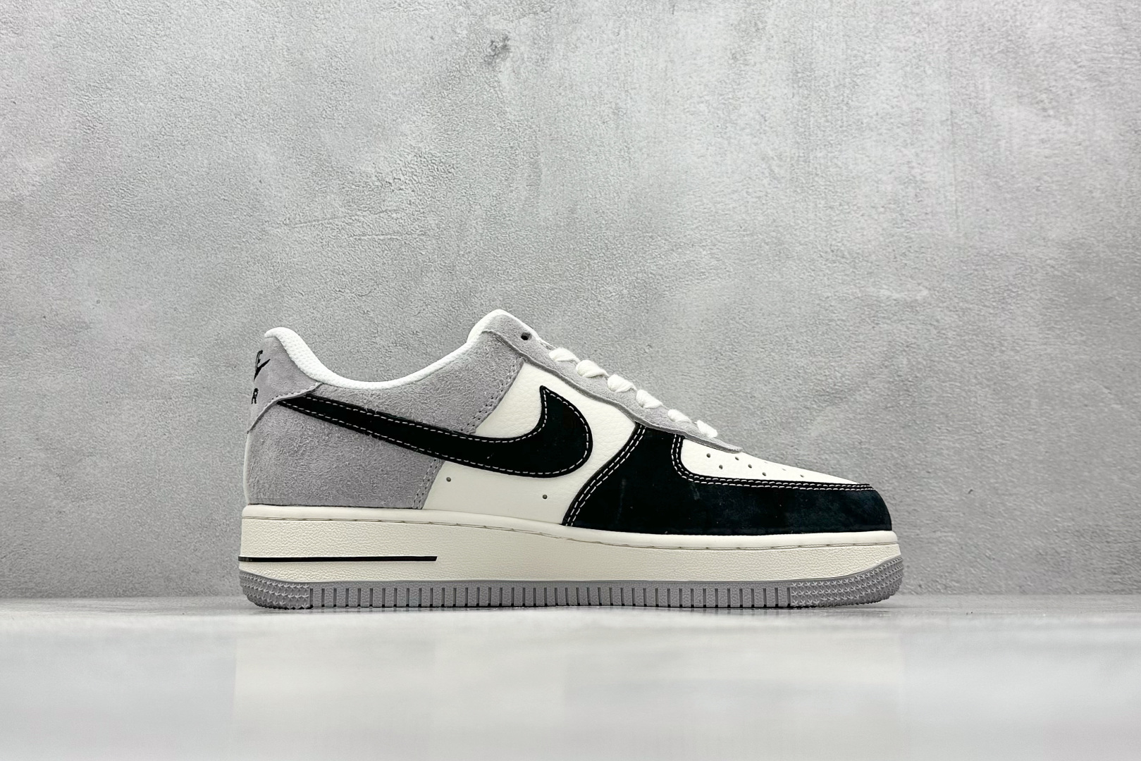 XC版 Nk Air Force 1'07 Low 斯图西联名 黑灰猪八拼接 空军一号 低帮休闲板鞋 XZ6188-363
