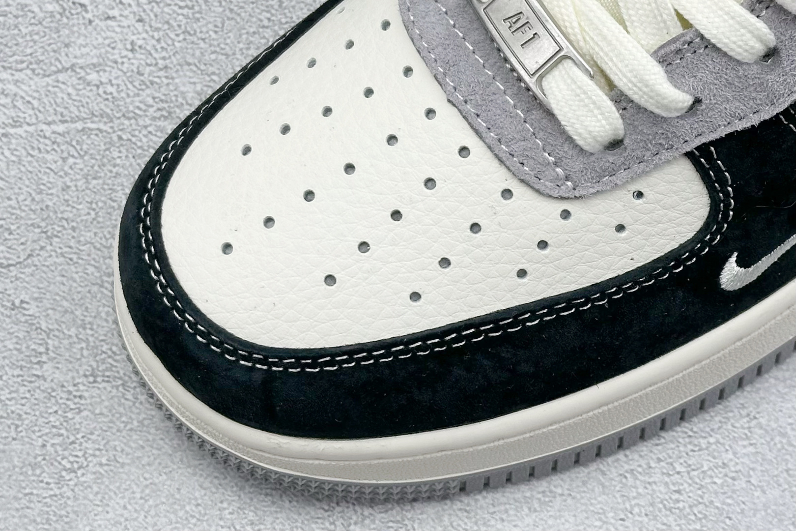 XC版 Nk Air Force 1'07 Low 斯图西联名 黑灰猪八拼接 空军一号 低帮休闲板鞋 XZ6188-363