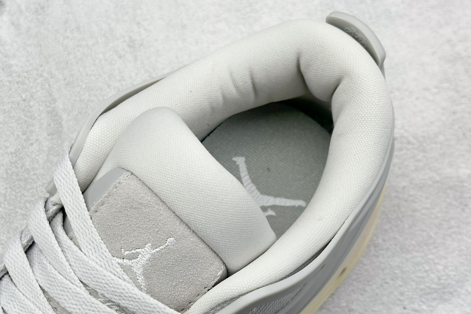 小绿X Air Jordan AJ4 RM 重制版低帮复古篮球鞋  FQ7940-001