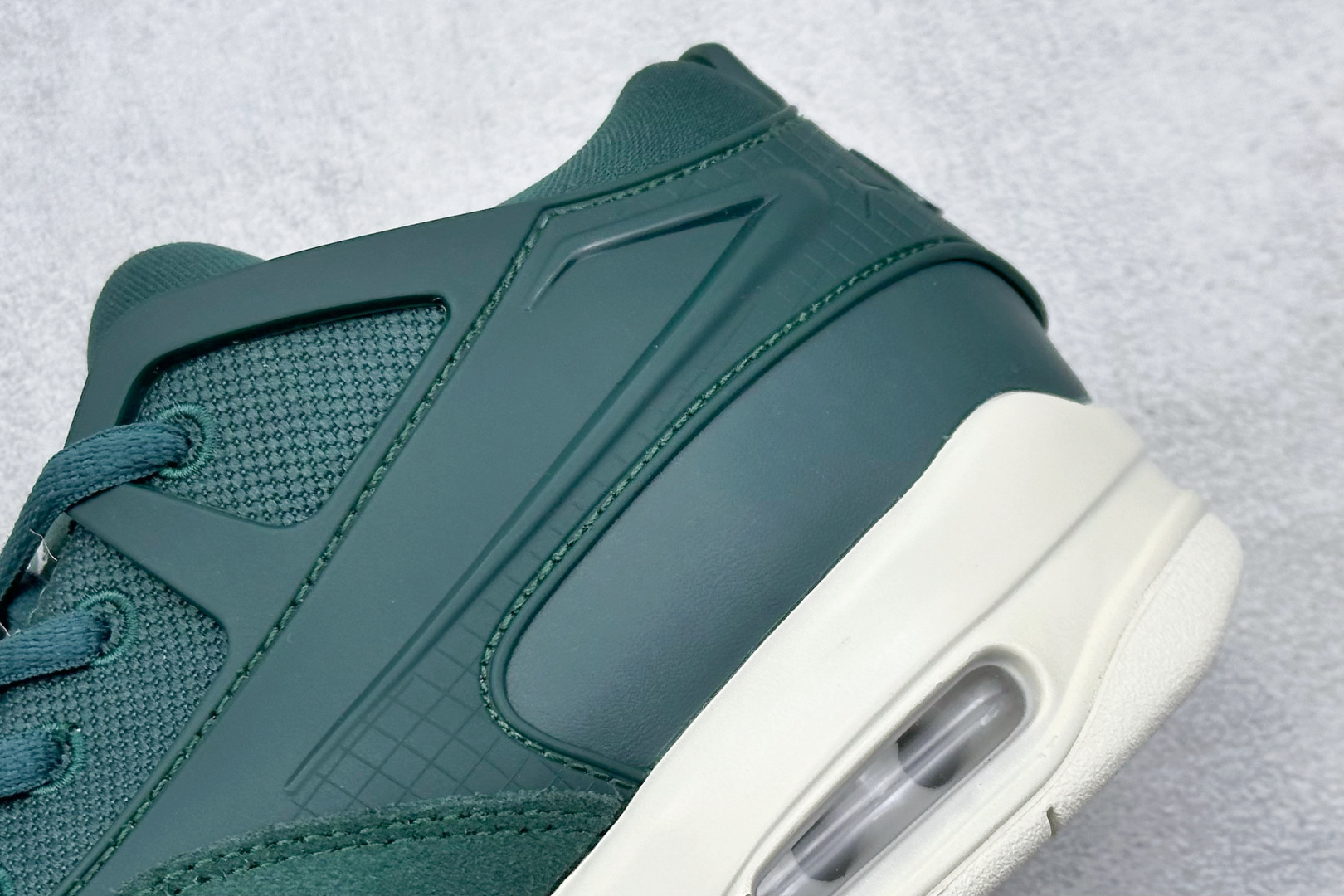 230 小绿X Air Jordan AJ4 RM 重制版低帮复古篮球鞋 FQ7940-300