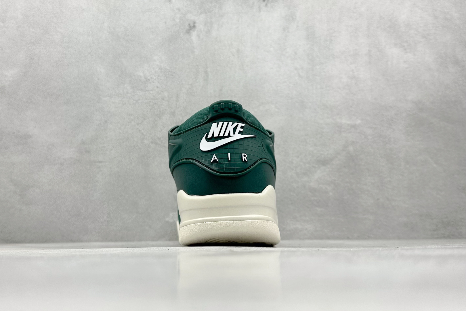 230 小绿X Air Jordan AJ4 RM 重制版低帮复古篮球鞋 FQ7940-300
