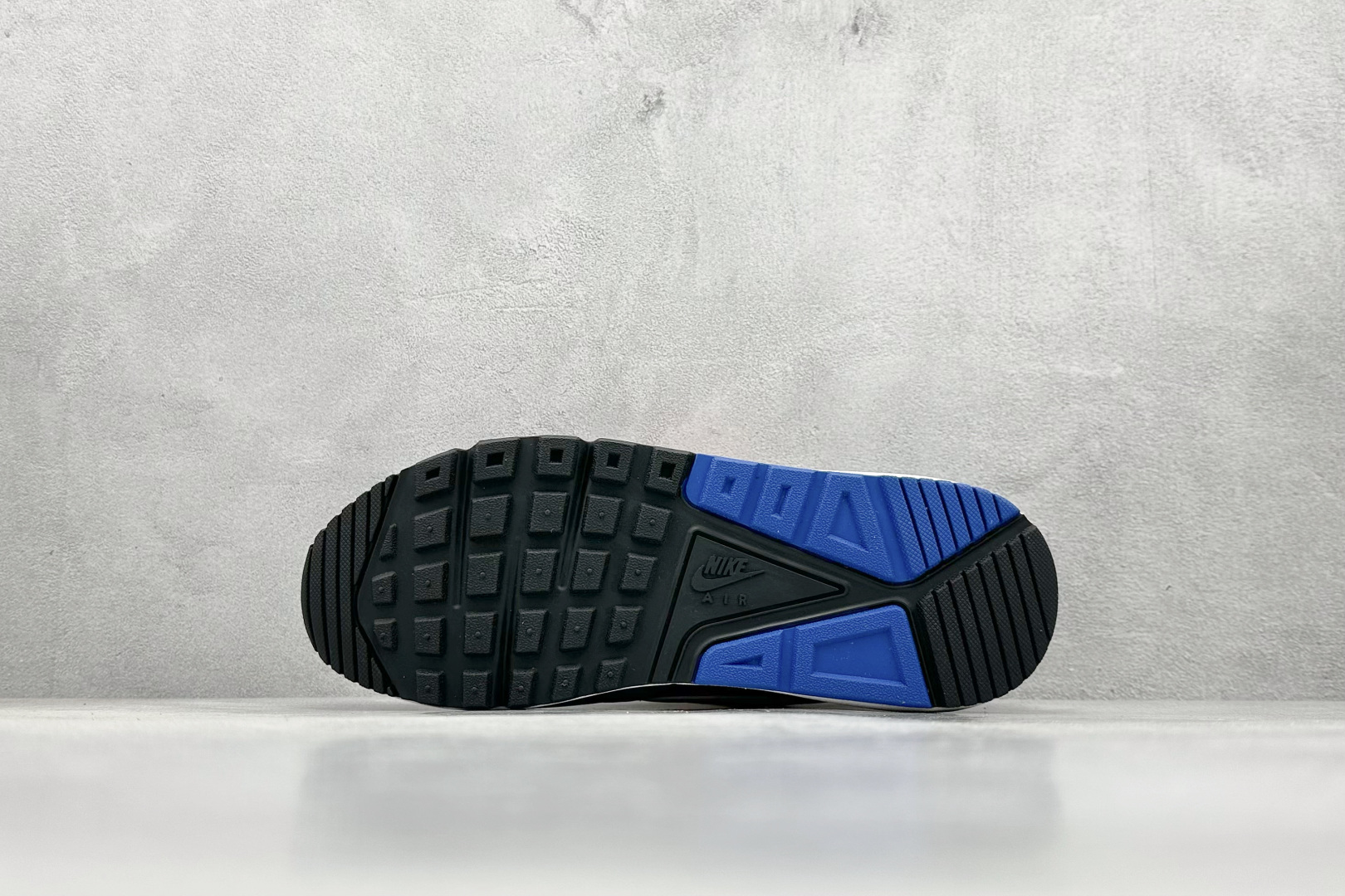 NIKE Air Max 90 复古小气垫跑鞋 深厚的历史渊源 511417-016