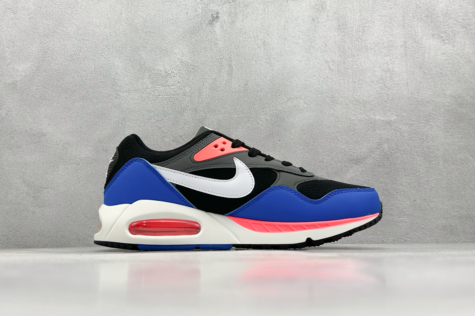NIKE Air Max 90 复古小气垫跑鞋 深厚的历史渊源 511417-016