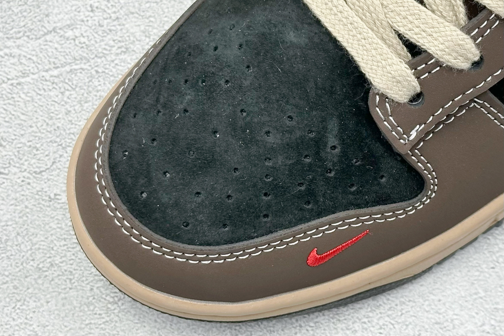 Nike SB Dunk Low x The North Face 棕黑红小钩  XX9928-028