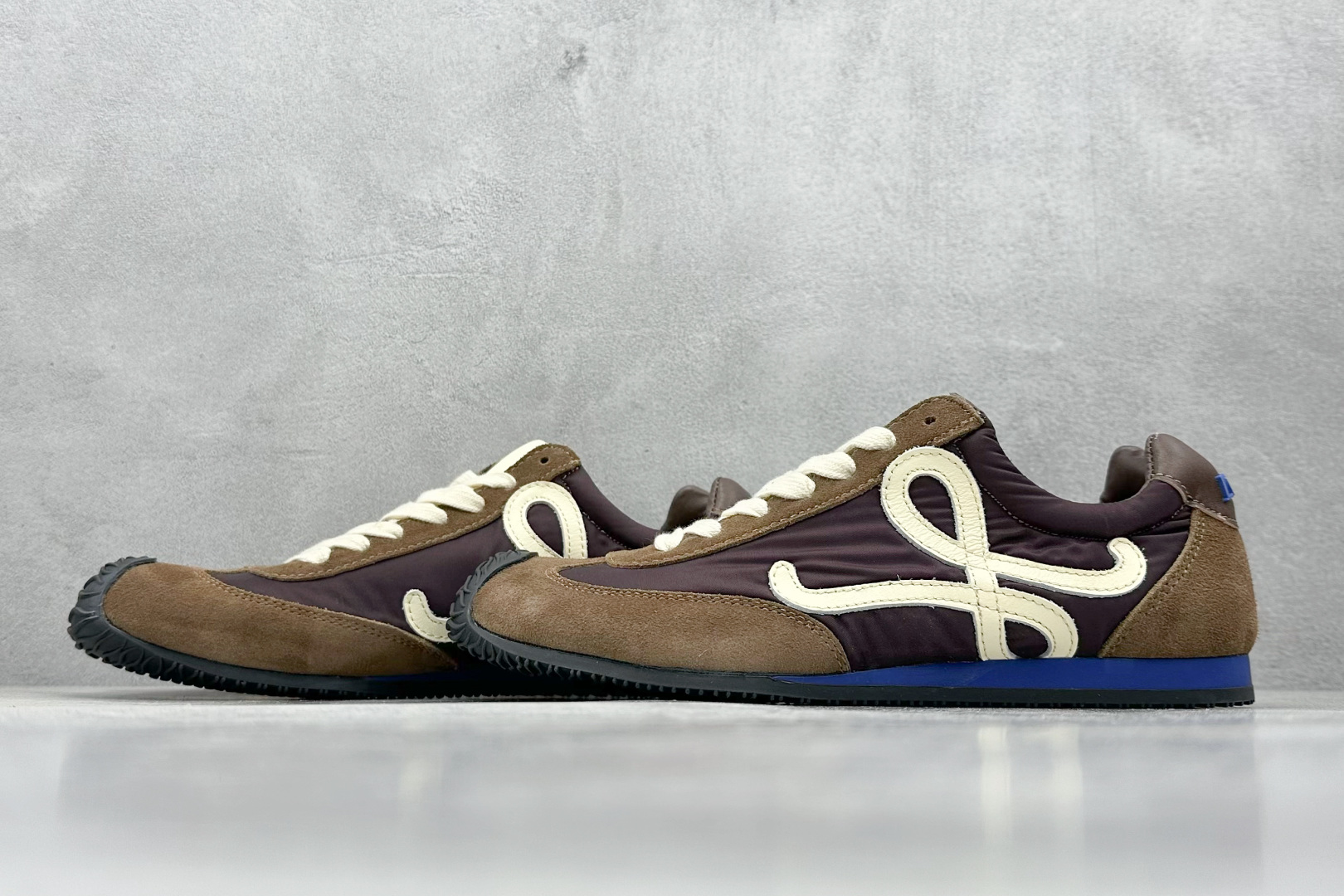 260 FK版 罗意威Loewe Ballet Runner 2.0 Sneakers 芭蕾舞2.0系列阿甘复古风德训薄底百搭休闲运动鞋