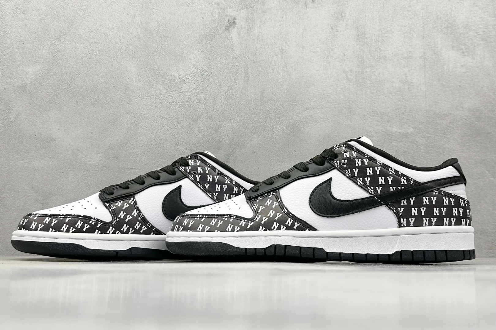 280 XC版 Nk SB Dunk Low MLB联名 满文黑勾 周年高端定制 低帮休闲板鞋  LW1818-111