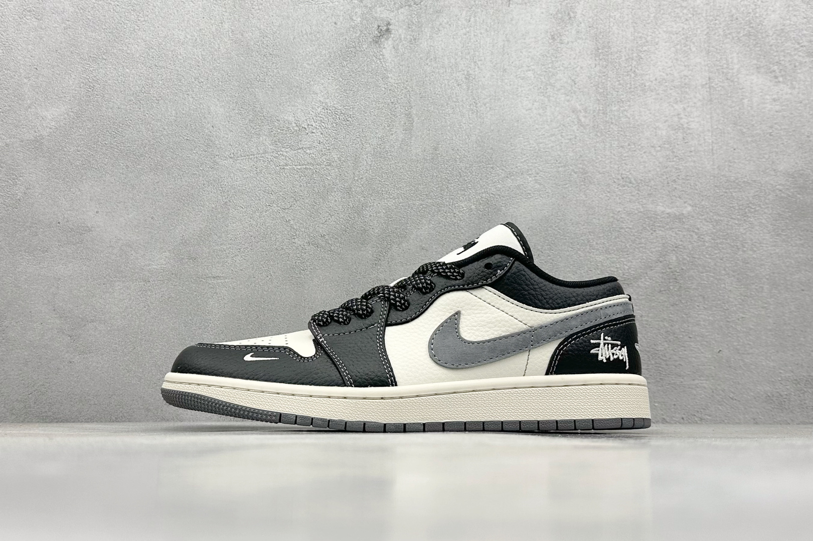 XC版 Nike Jordan Air Jordan 1 斯图西联名  XX3318-511