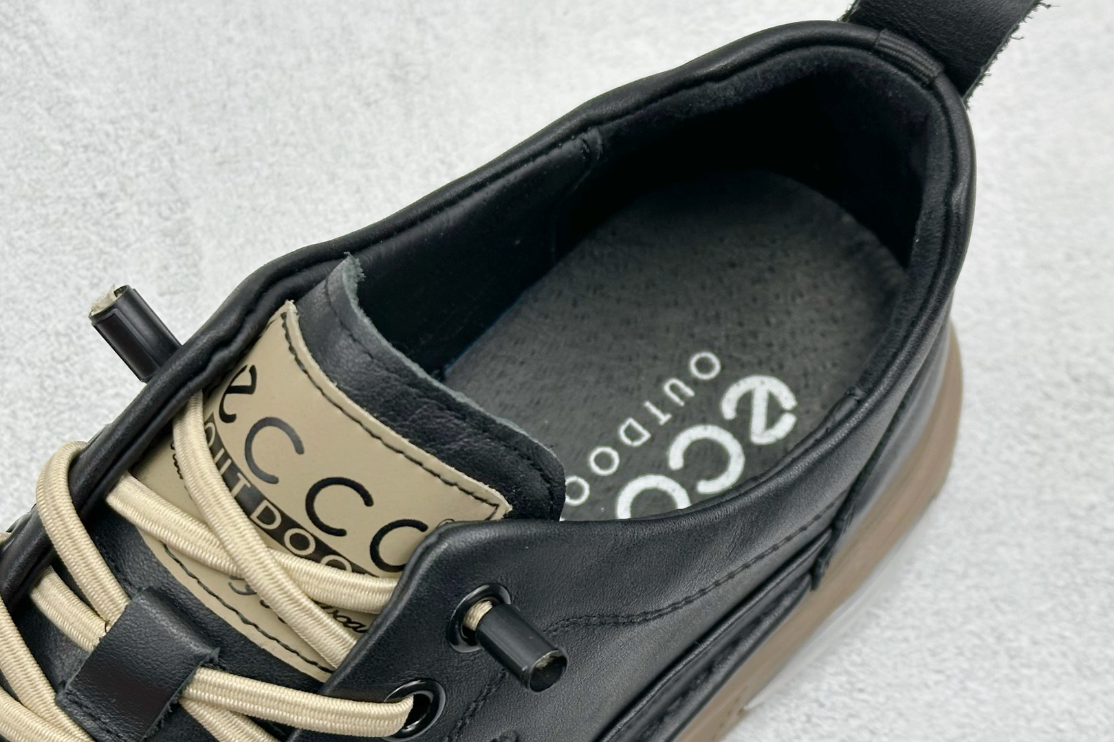 300 Ecco 爱步 2025春季新品 柔酷8号系列男士休闲鞋板鞋  860738