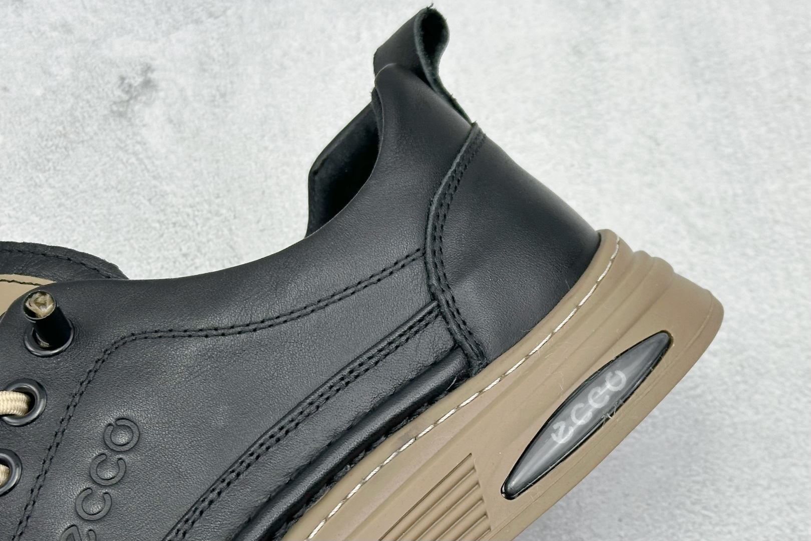 300 Ecco 爱步 2025春季新品 柔酷8号系列男士休闲鞋板鞋  860738