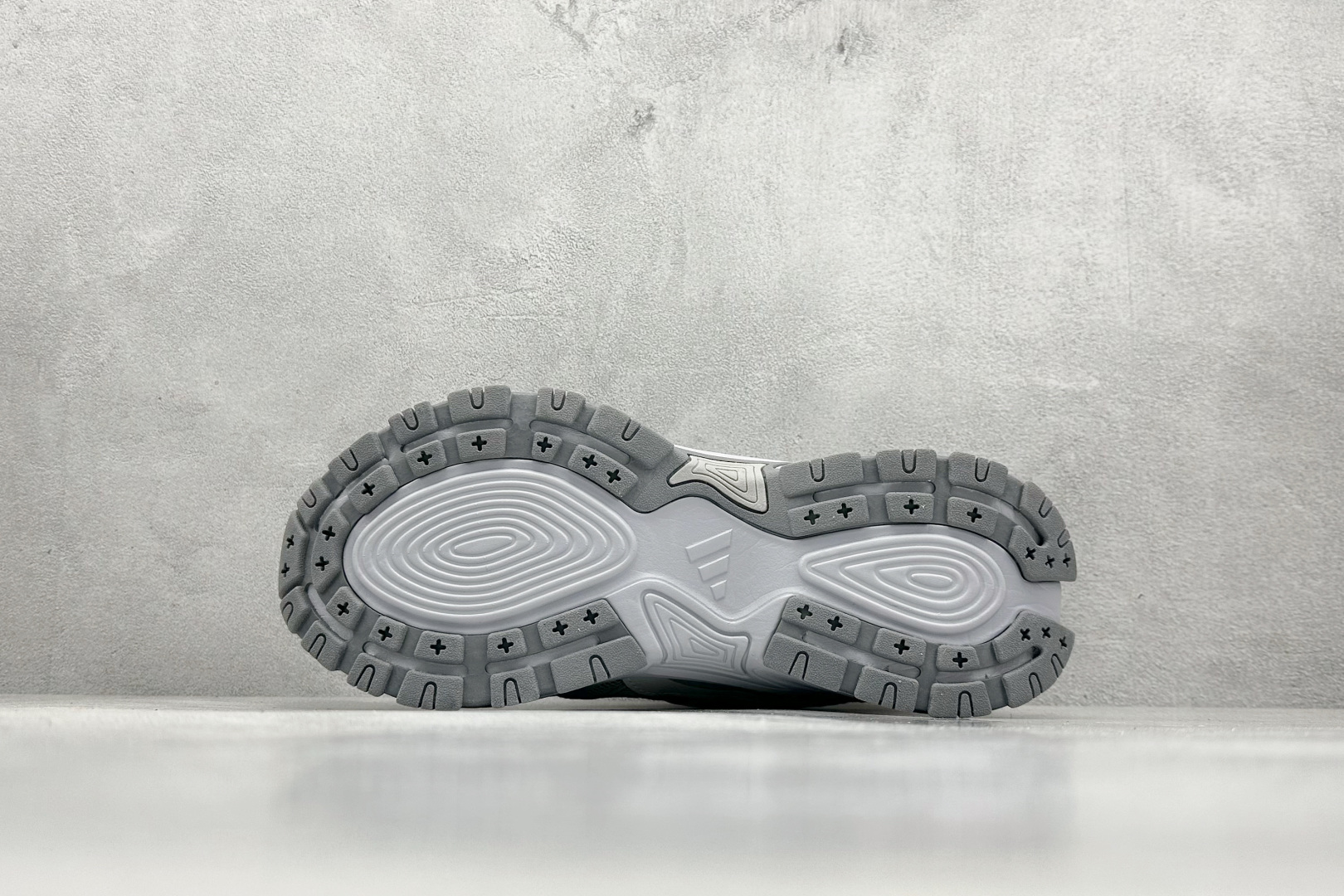 200 Adidas SHADOW FEVER 复古单品 简约舒适防滑耐磨低帮 休闲老爹鞋  JR0042