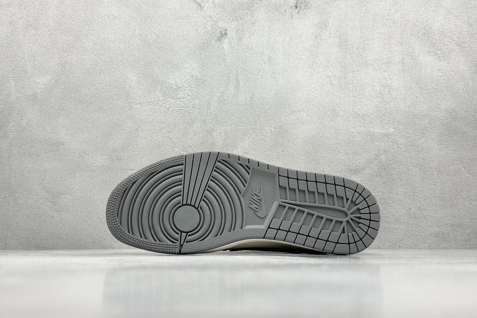 280 XC版 Travis Scott x Fragment Design x Air Jordan 1 Low OG SP AJ1 乔1 北面联名 米灰紫勾 低帮文化休闲板鞋  XS6089-501