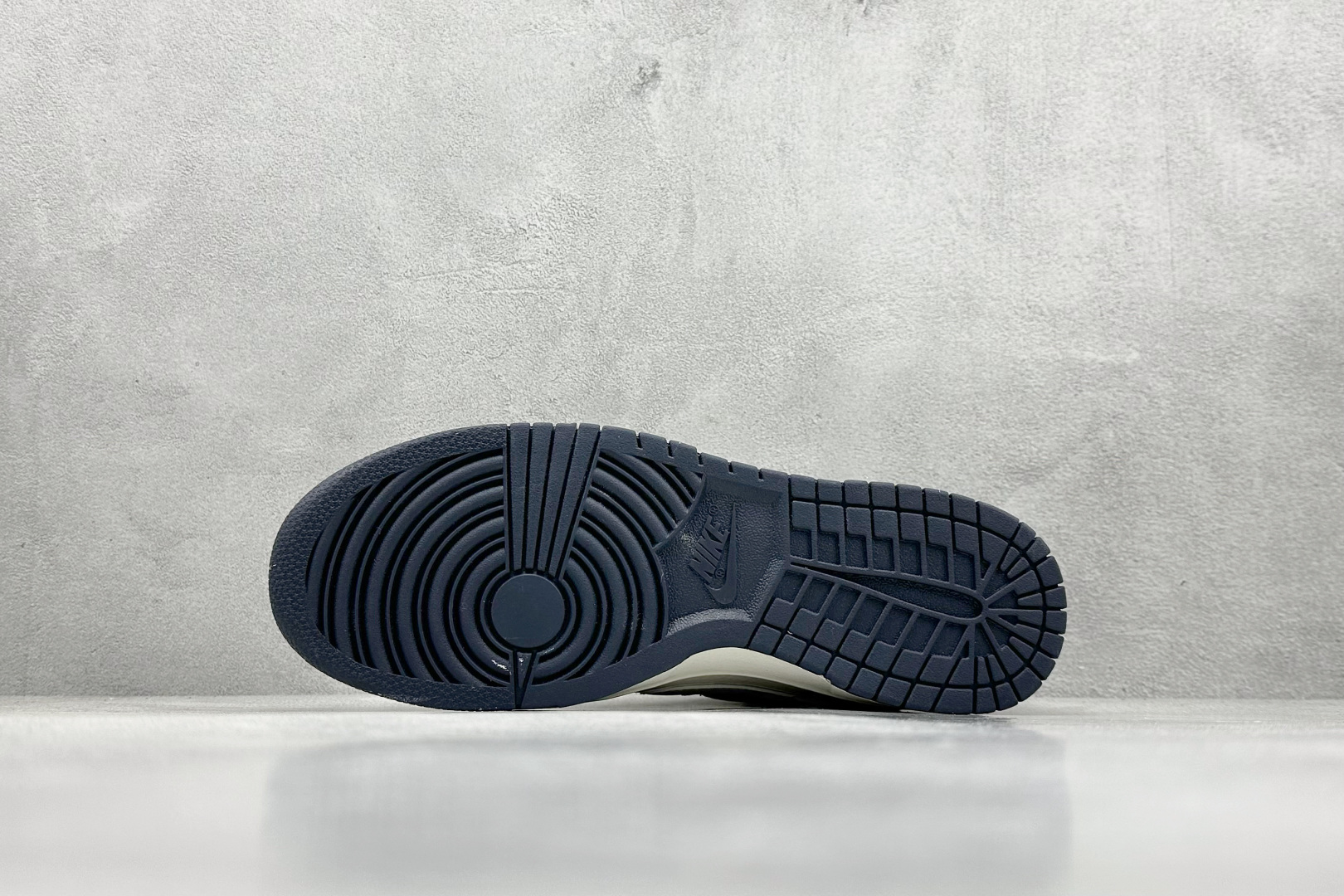 280 XC版 Nk SB Dunk Low 迪奥系列 猪八灰勾 周年高端定制 低帮休闲板鞋 KK1333-033