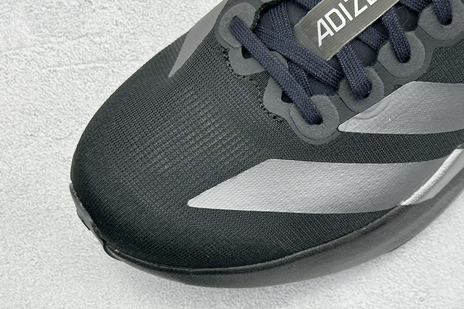 RS版 AD Adizero Evo SL 阿迪超轻透气缓震跑鞋#以令人难以置信的138克重量，刷新了跑