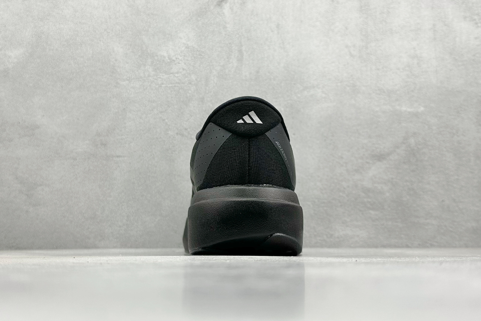 RS版 AD Adizero Evo SL 阿迪超轻透气缓震跑鞋#以令人难以置信的138克重量，刷新了跑