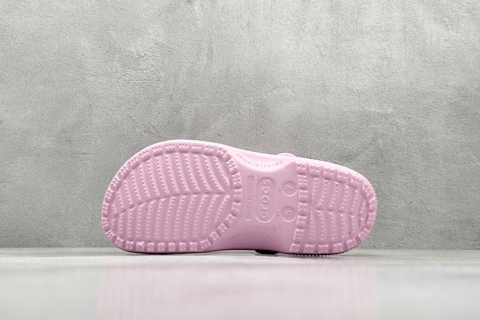 100 K版Crocs Classic Cl卡洛驰 明星