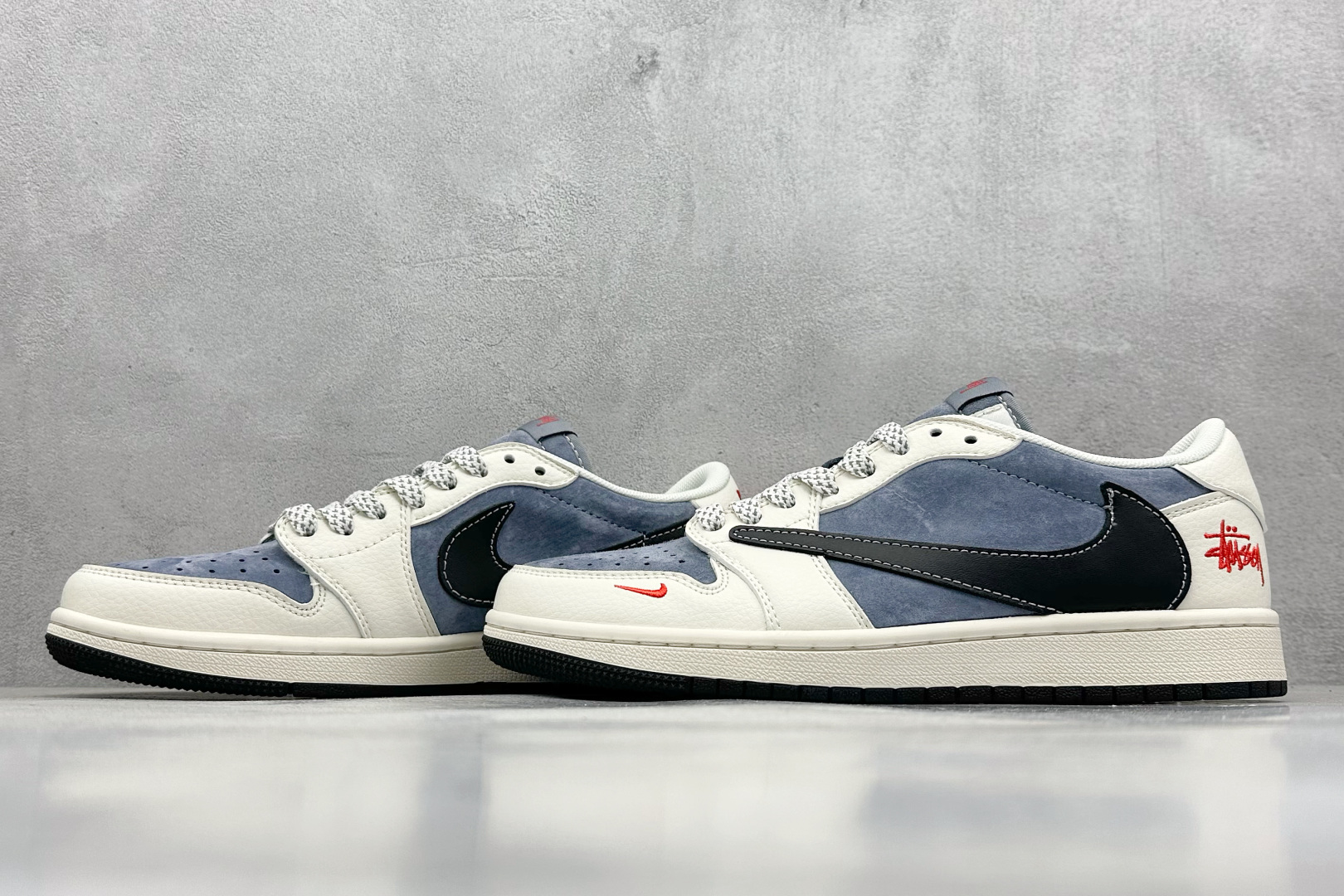 XC版 Fragment x Travis Scott x 斯图西 Air Jordan 1 Low 三方联名倒钩  XZ6188-578