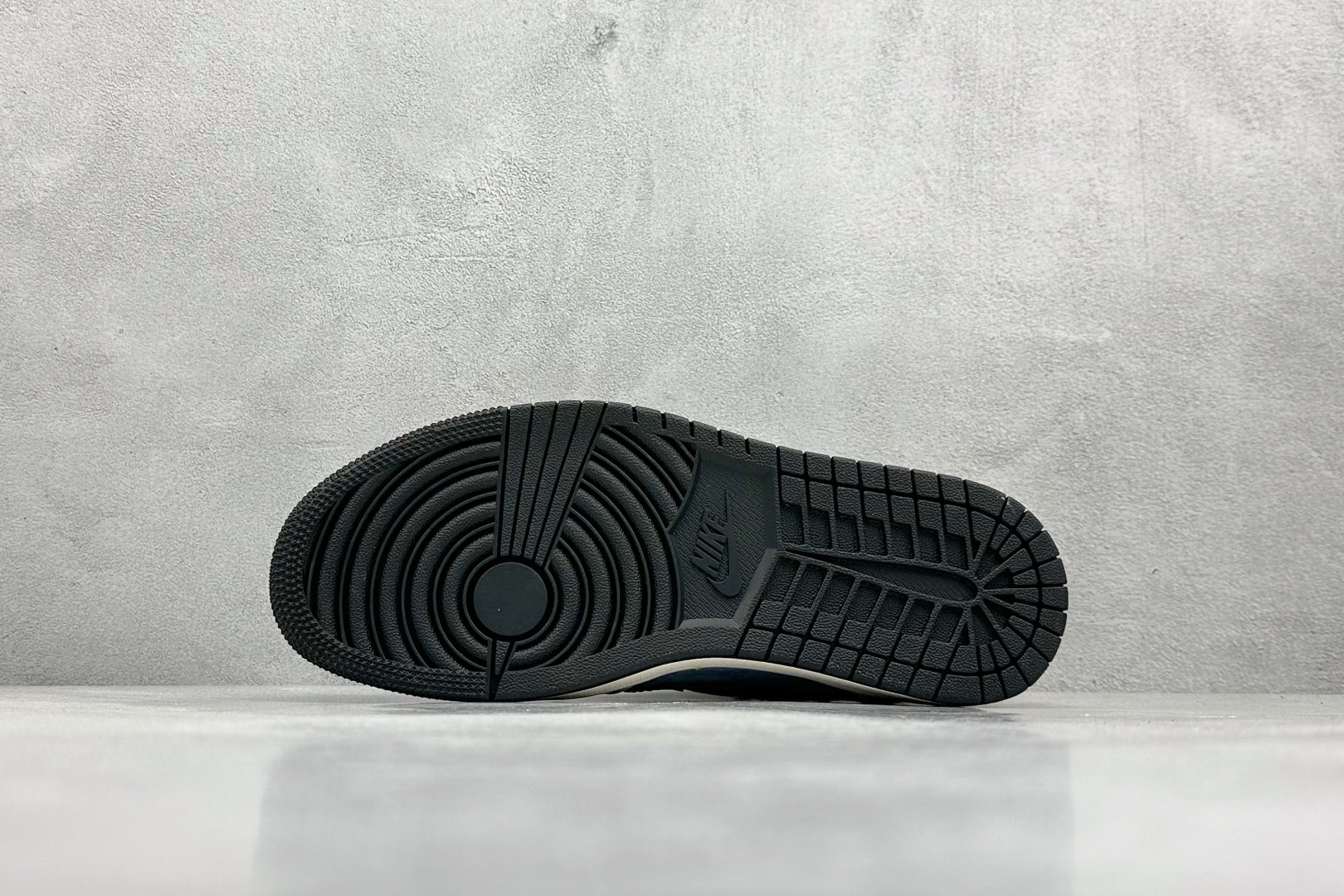 XC版 Fragment x Travis Scott x 斯图西 Air Jordan 1 Low 三方联名倒钩  XZ6188-578