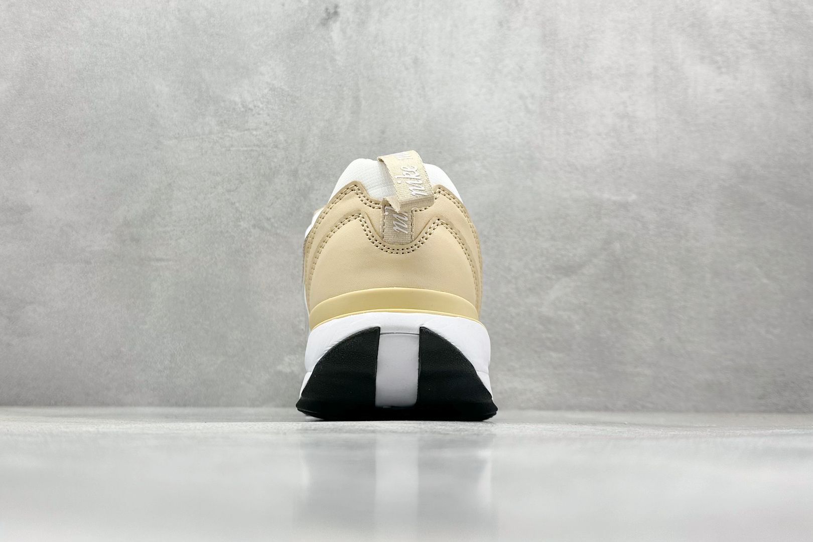 TW版 NK Air Max Dawn 黎明系列低帮气垫百搭休闲运动慢跑鞋  FZ4239-100
