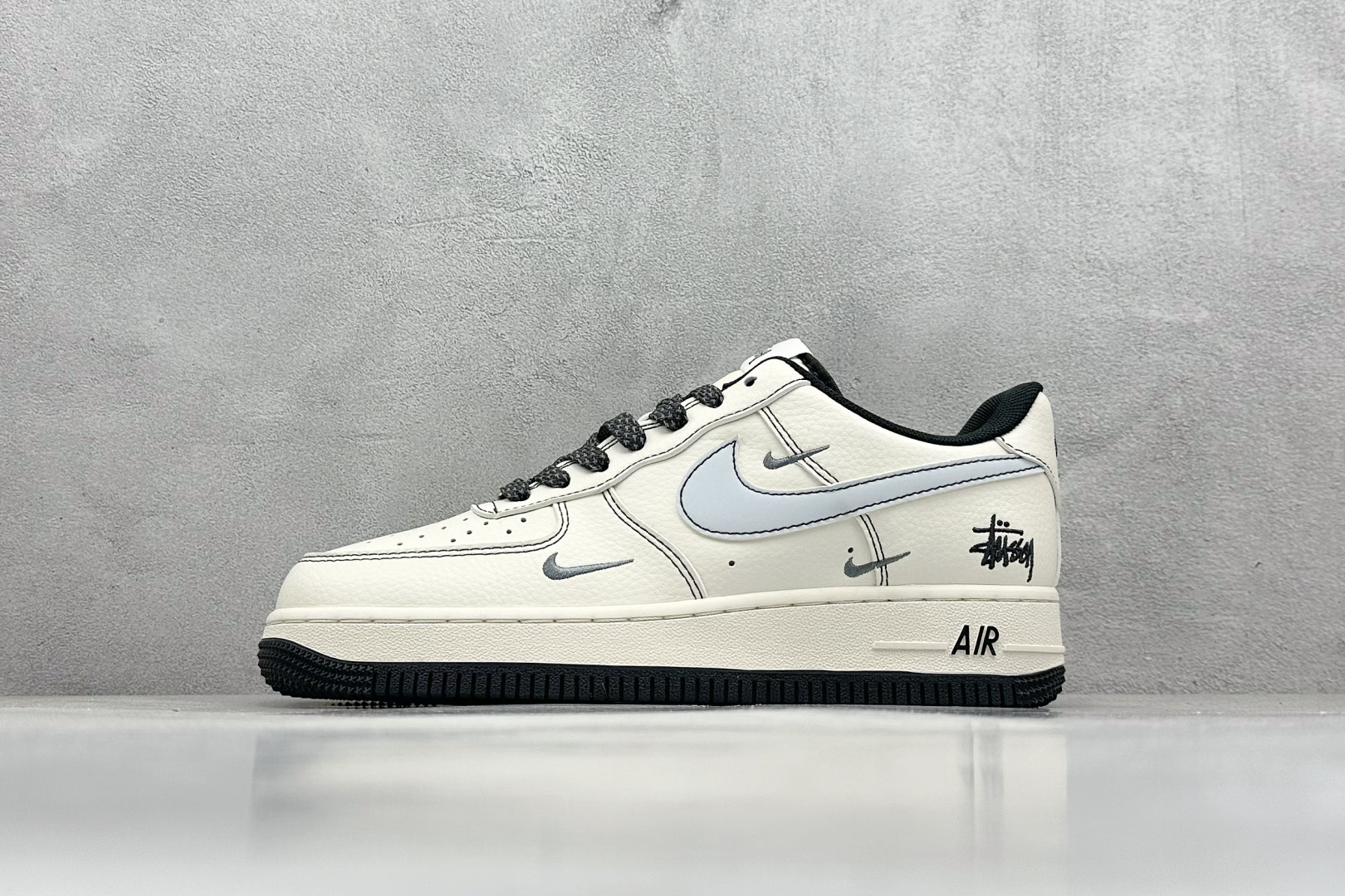 XC版 Nike Air Force 1 Low 07 x Stussy 白灰3M钩  XZ6188-630
