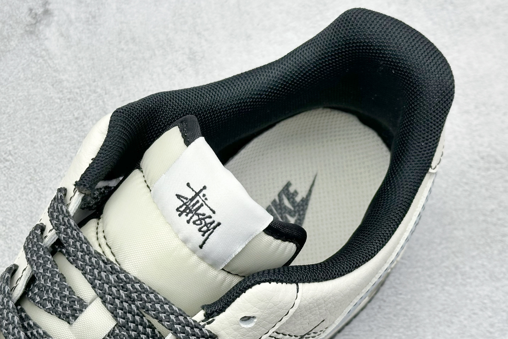XC版 Nike Air Force 1 Low 07 x Stussy 白灰3M钩  XZ6188-630