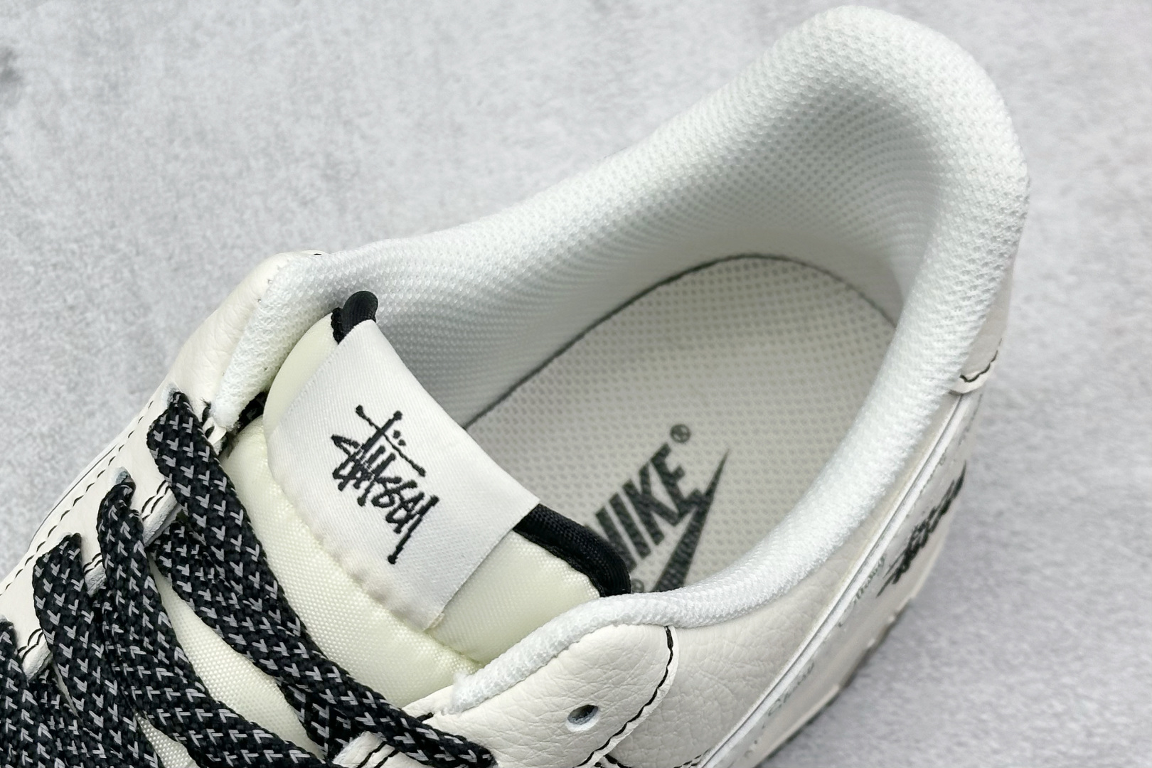 XC版 Nike Air Force 1 Low 07 x Stussy 白黑小钩 HH7518-040