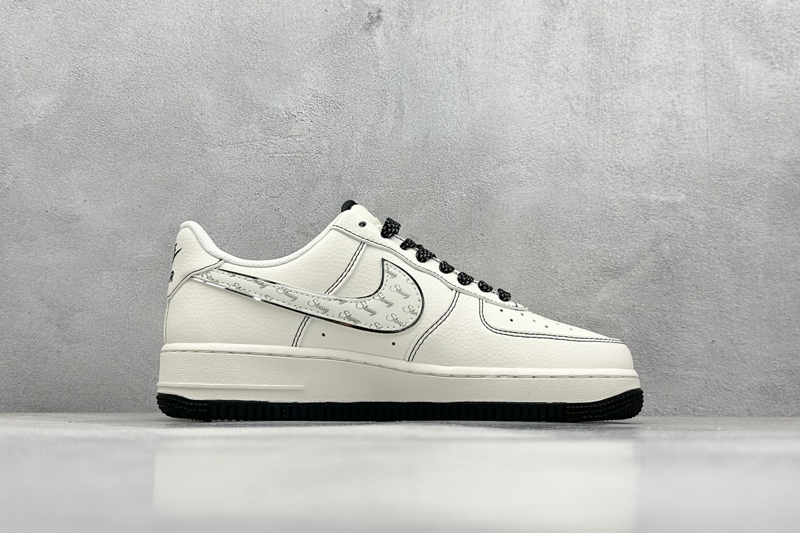 XC版 Nike Air Force 1 Low 07 x Stussy 白黑小钩 HH7518-040