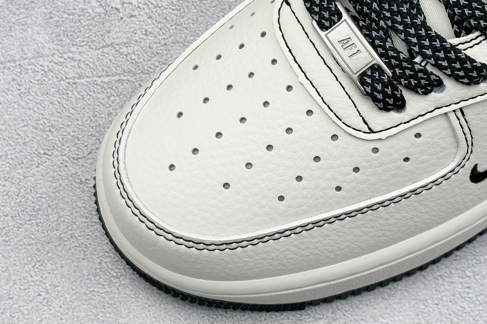 XC版 Nike Air Force 1 Low 07 x Stussy 白黑小钩 HH7518-040
