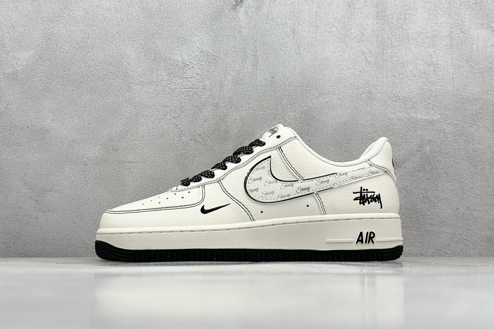 XC版 Nike Air Force 1 Low 07 x Stussy 白黑小钩 HH7518-040