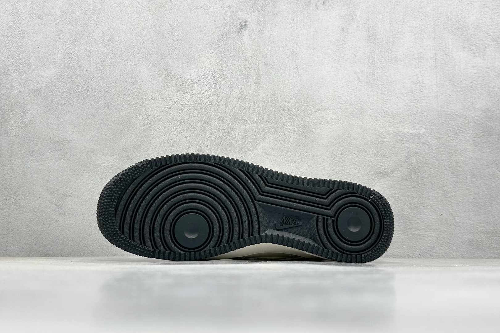 XC版 Nike Air Force 1 Low 07 x Stussy 白黑小钩 HH7518-040