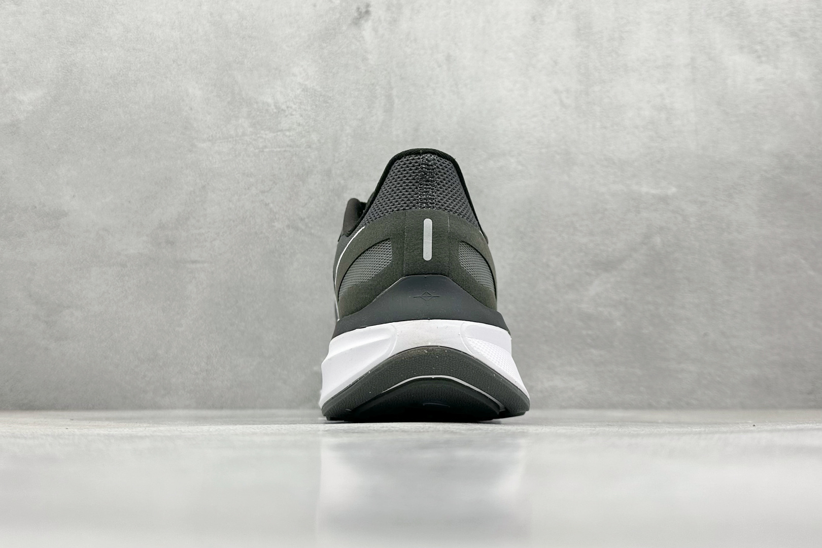 CD版 Nike Air Zoom Structure 登月 25代 网面透气跑鞋   DJ7883-002
