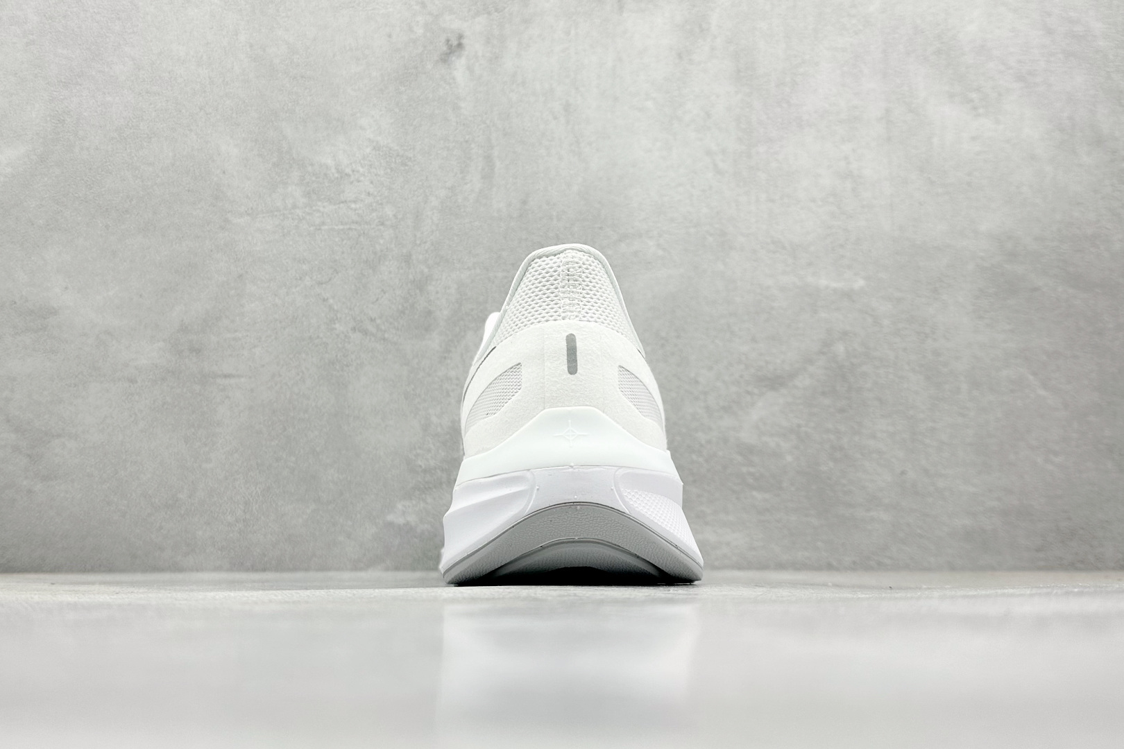 CD版 Nike Air Zoom Structure 登月 25代 网面透气跑鞋 DJ7884-101
