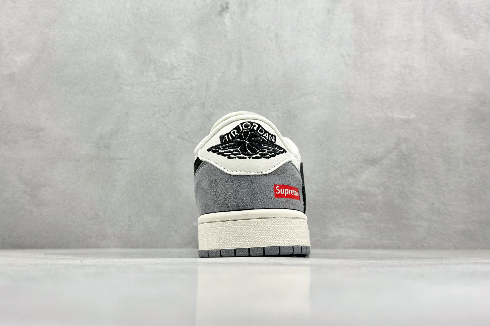 XC版 Travis Scott x Fragment Design x Air Jordan 1 Low OG SP AJ1 乔1 Supreme联名-黑白灰 低帮文化休闲板鞋 XY2688-120