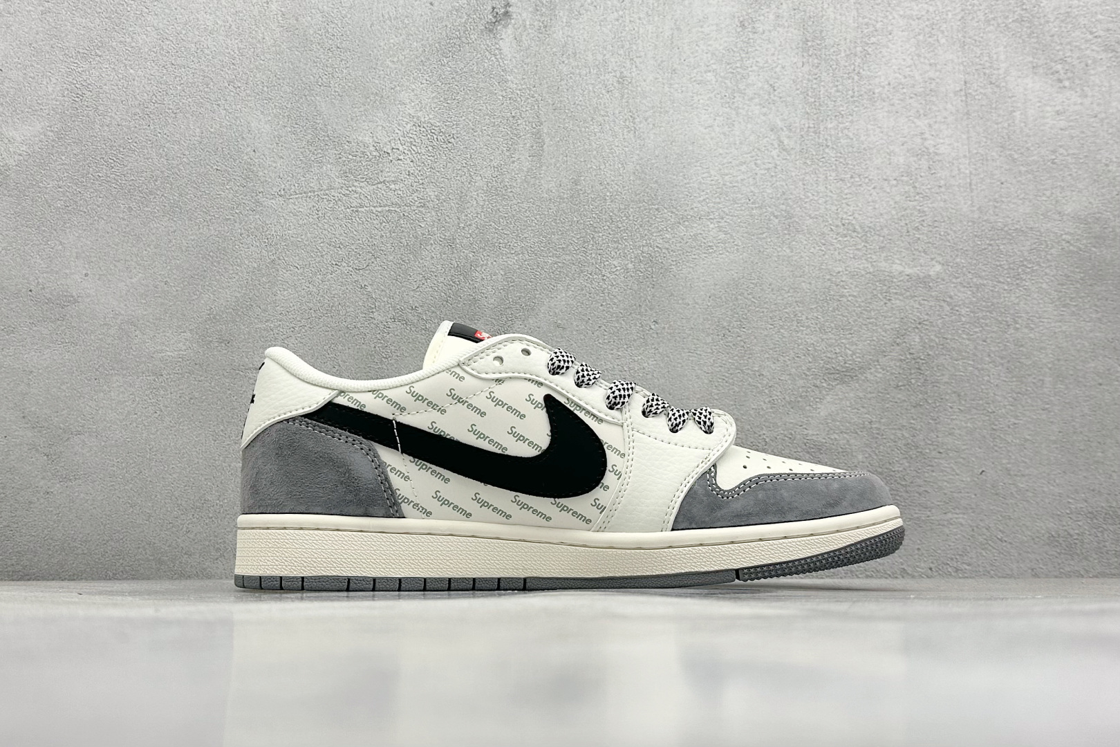 XC版 Travis Scott x Fragment Design x Air Jordan 1 Low OG SP AJ1 乔1 Supreme联名-黑白灰 低帮文化休闲板鞋 XY2688-120