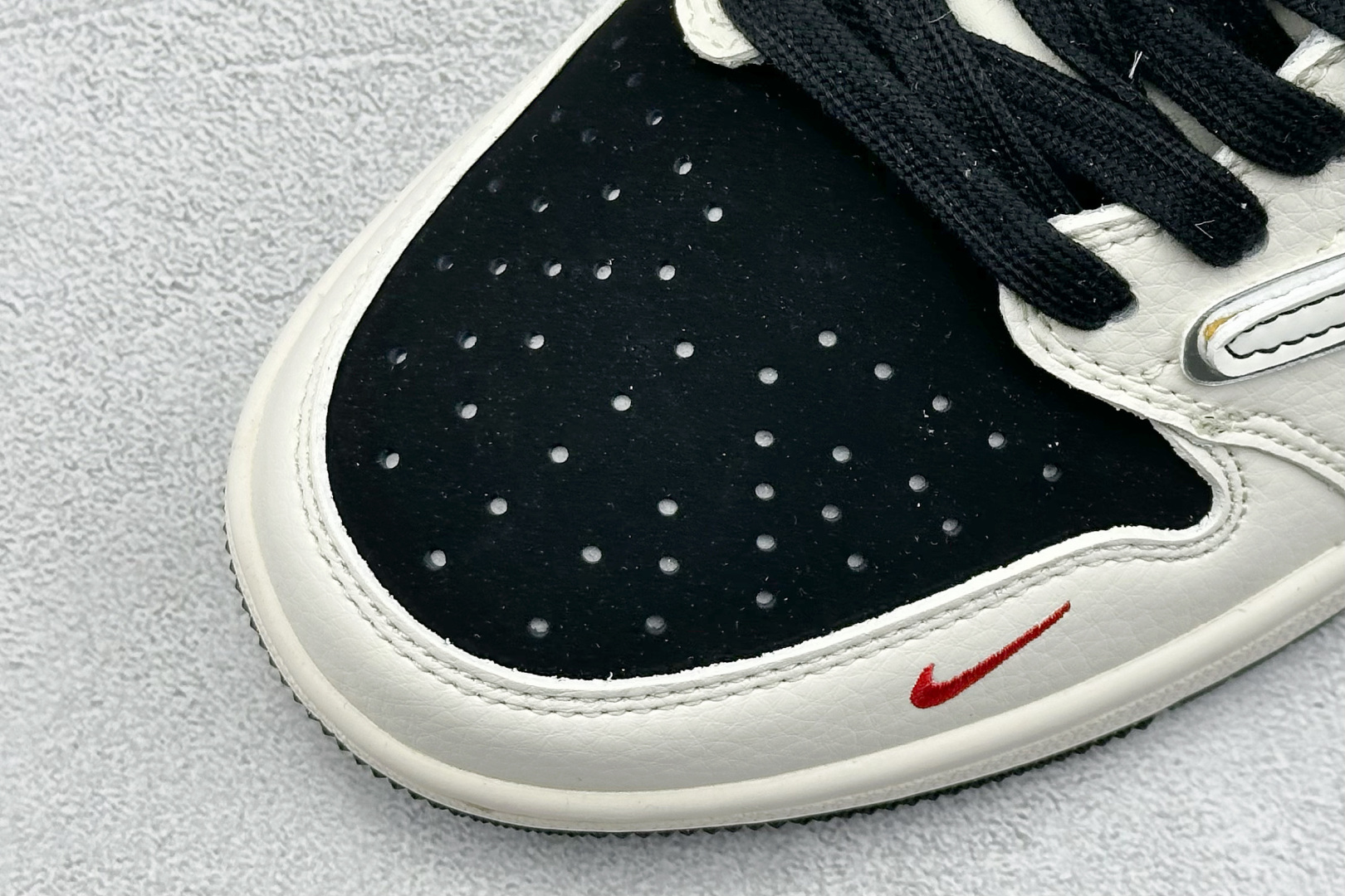 XC版 Travis Scott x Fragment Design x Air Jordan 1 Low OG SP 乔1暴力熊联名 XS7089-526