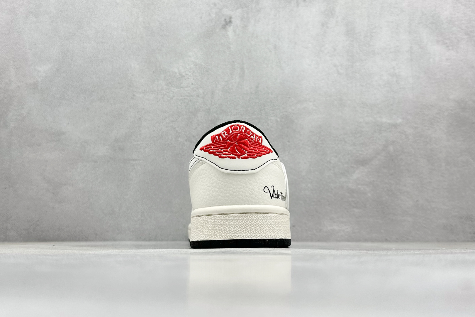 XC版 Travis Scott x Fragment Design x Air Jordan 1 Low OG SP 乔1暴力熊联名 XS7089-526