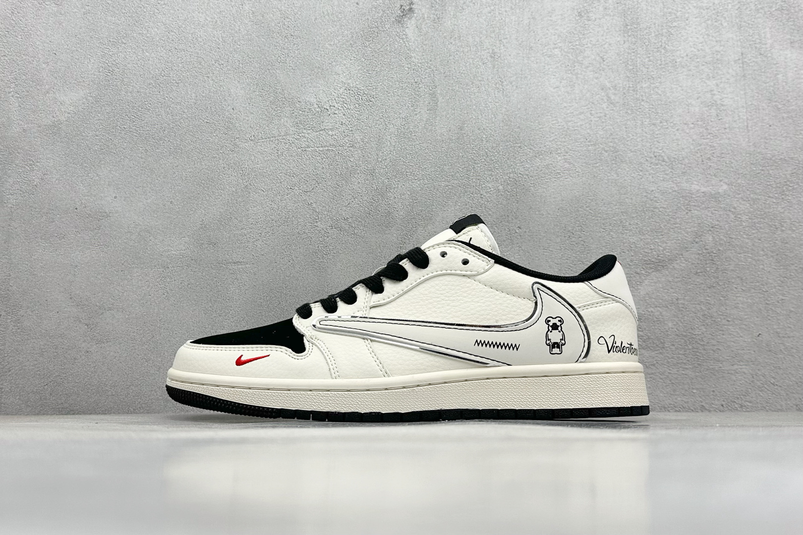 XC版 Travis Scott x Fragment Design x Air Jordan 1 Low OG SP 乔1暴力熊联名 XS7089-526