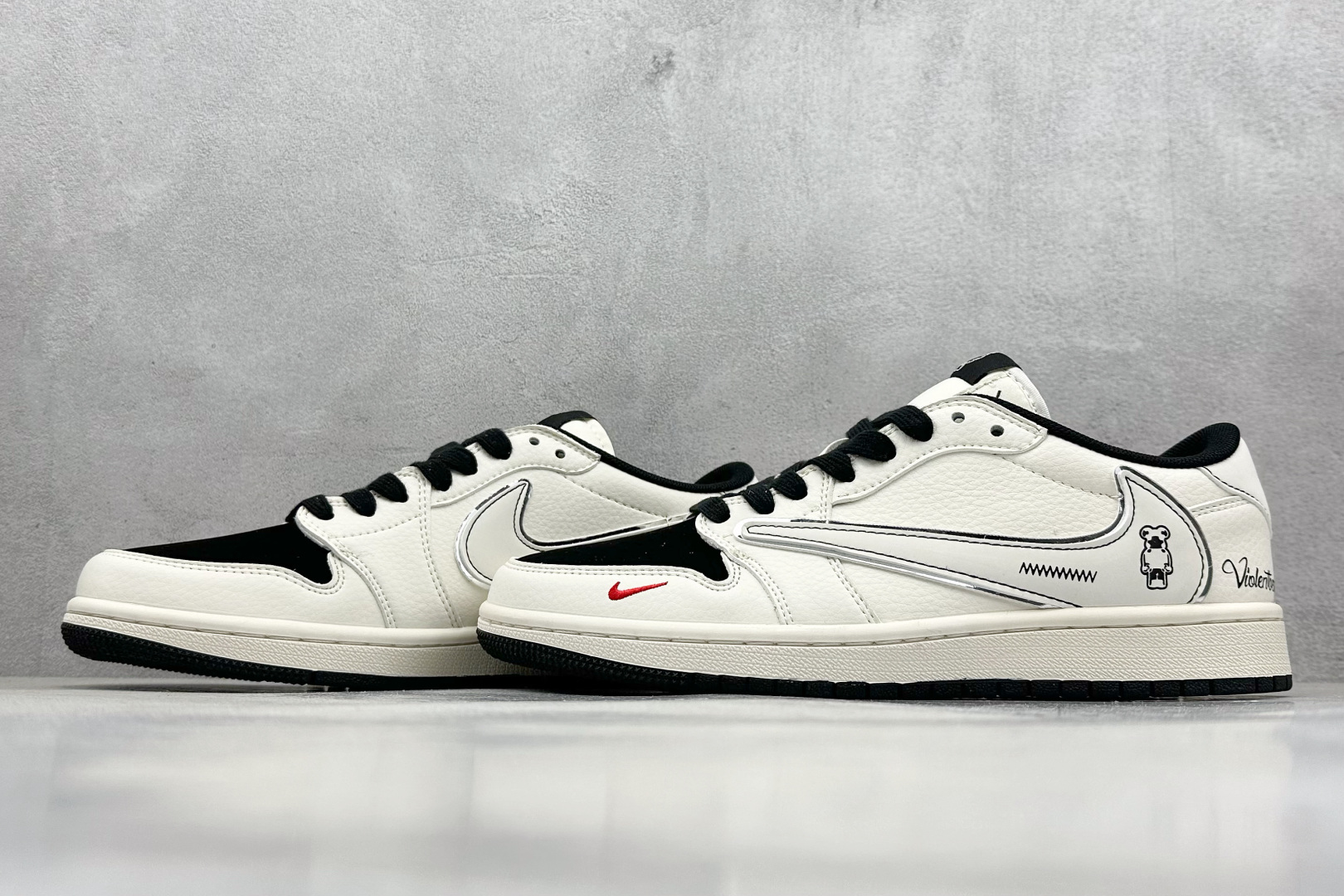 XC版 Travis Scott x Fragment Design x Air Jordan 1 Low OG SP 乔1暴力熊联名 XS7089-526