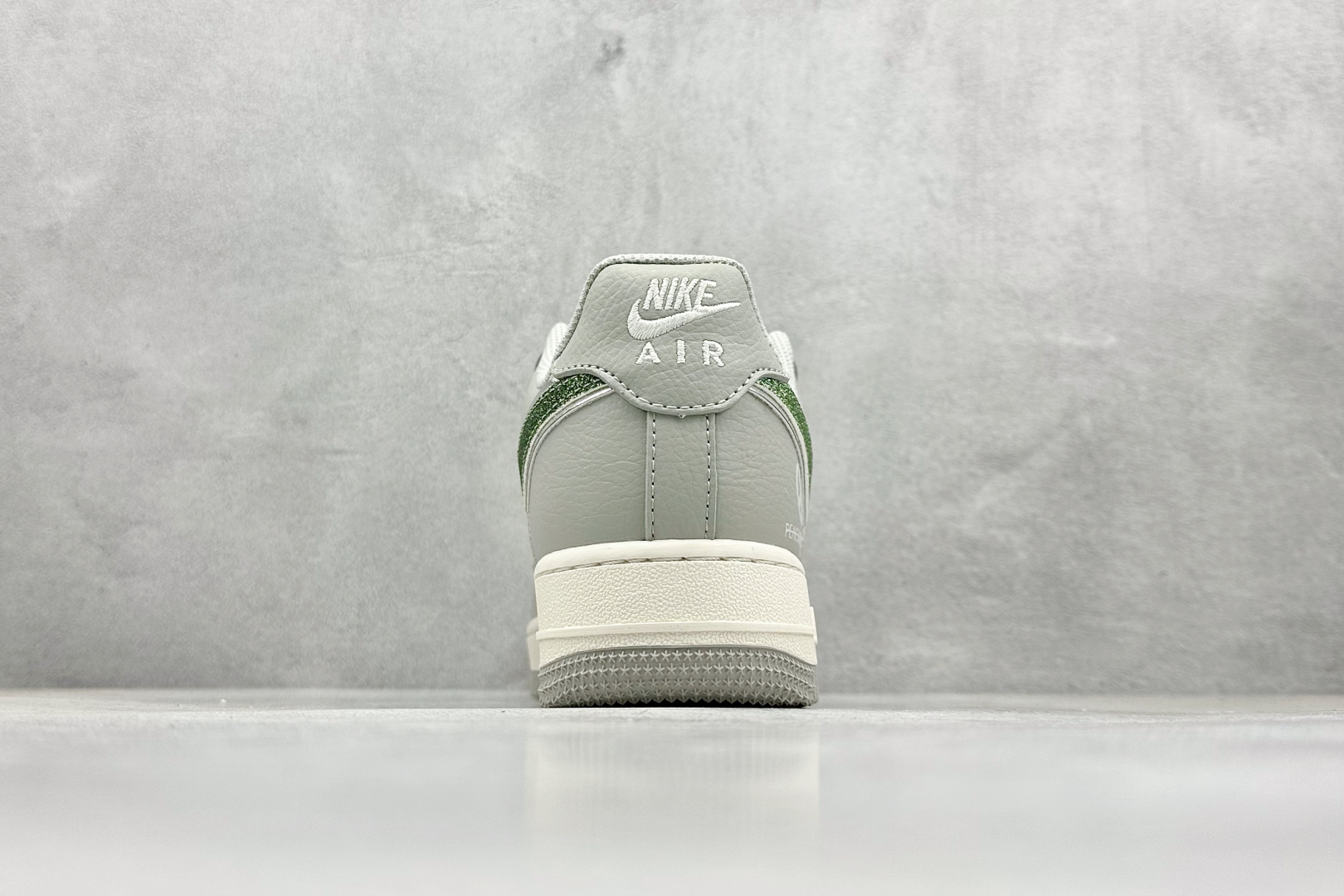Nike Air Force 1 Low 小雏菊 QY6818-618