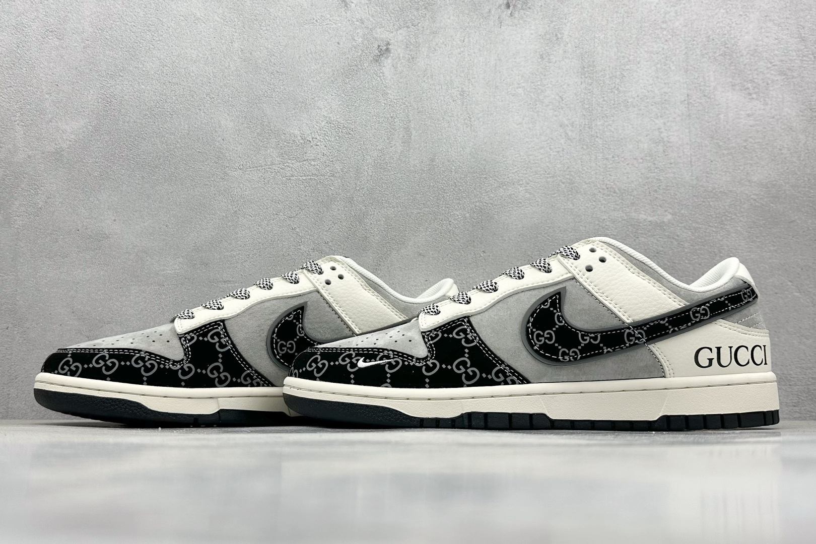 NIKE SB Dunk Low x GUCCI 白黑  XF8698-001