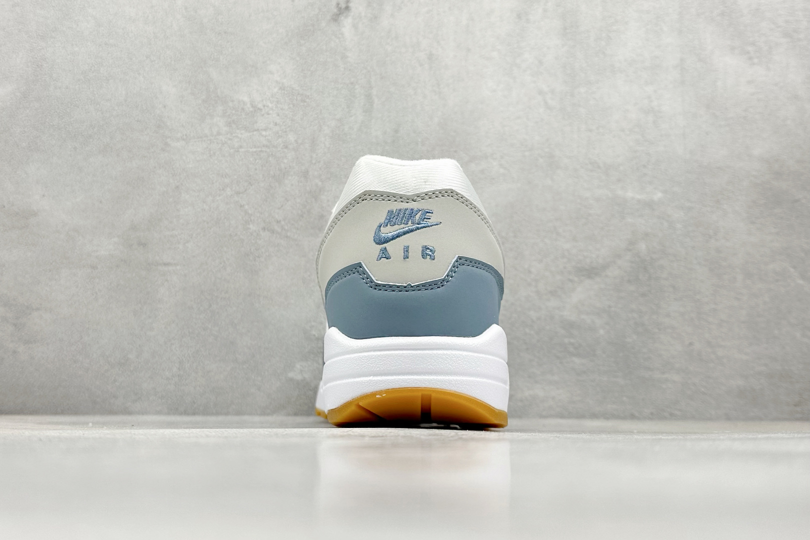Nike Air Max 1 x SWOOSH Exclusive ”Low Poly” 白蓝 复古休闲跑步鞋 HV1940-100