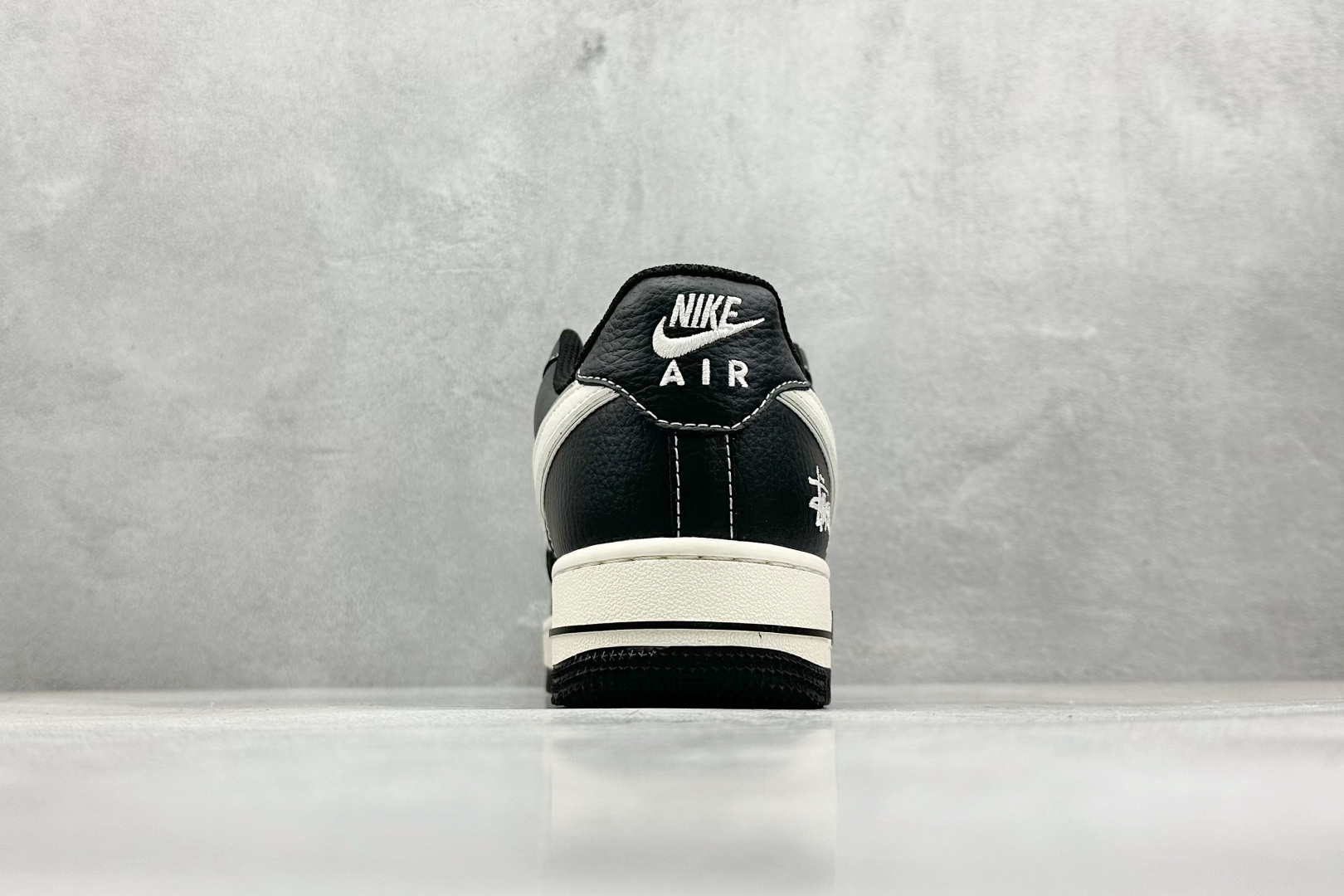 XC版 Nike Air Force 1 Low 07 x Stussy 黑米小钩  XZ6188-311