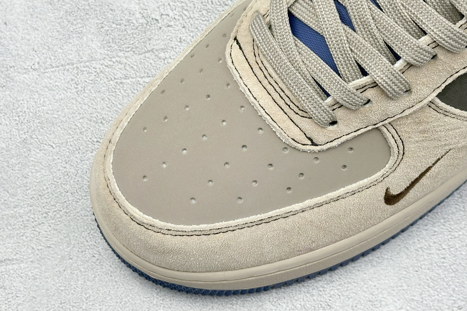 XC版 Nike Air Force 1 Low 07 x UNDEFEATED 灰棕小钩  KK1988-062