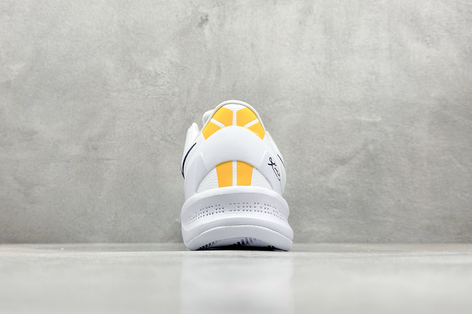 GJR版 NIKE KOBE 8 PROTRO 科比八代 内置元年缓震气垫  HF9550-100